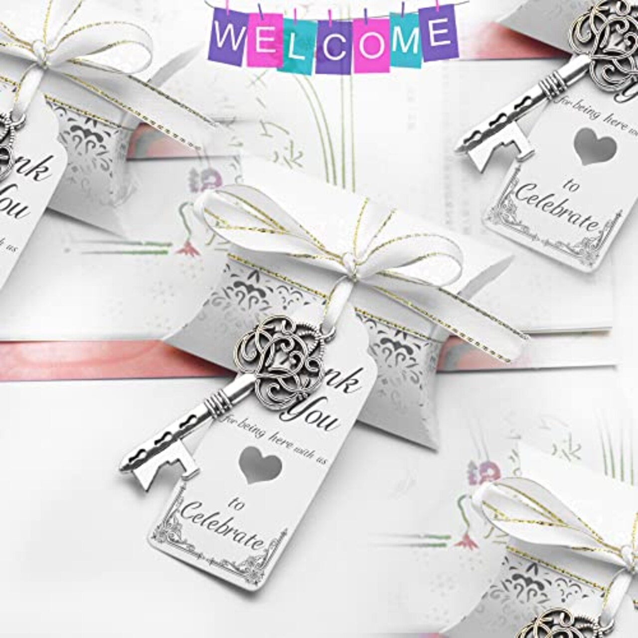 50 Pack Vintage Skeleton Key Bottle Openers Wedding Favors Souvenir Gift Set for Guests Pillow Candy Box Escort Thank You Card French Ribbon